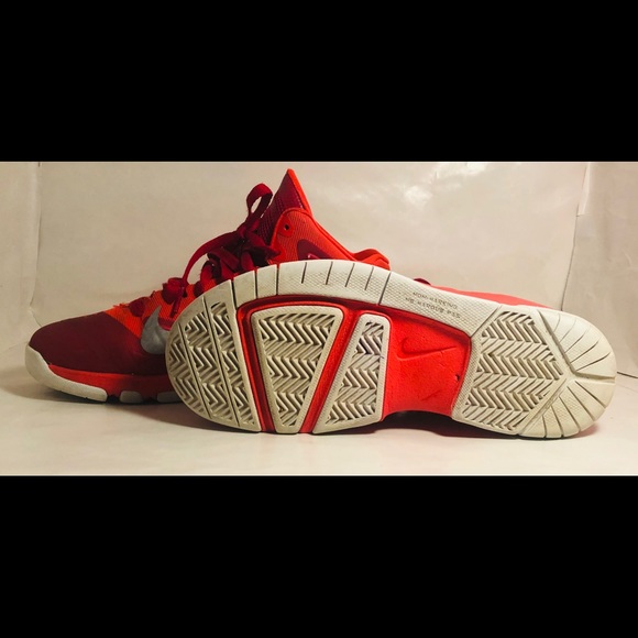 Red hyper dunks - Picture 3 of 5